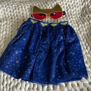Hanna Andersson Wonder Woman skirt (140 aka 10 US) and adjustable mask